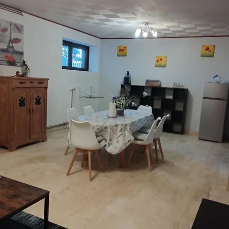 Ferienhaus La Maison De Heidi Haselbourg